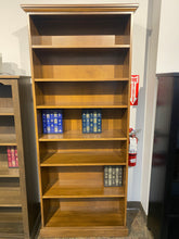 Load image into Gallery viewer, Classic bookcase (multiple sizes)