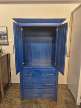 Load image into Gallery viewer, Armoire
