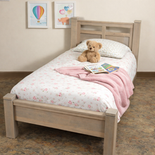 Load image into Gallery viewer, Chester bed
