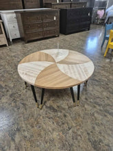 Load image into Gallery viewer, Zuzu's petals table
