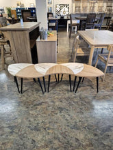 Load image into Gallery viewer, Zuzu's petals table
