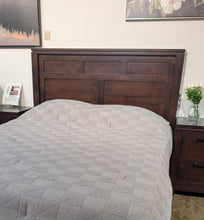 Load image into Gallery viewer, Metro Bed
