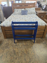 Load image into Gallery viewer, Janet Quilt Rack
