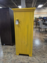 Load image into Gallery viewer, Country Jelly Cupboard - 48"
