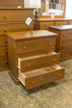 Load image into Gallery viewer, Classic 3 drawer chest
